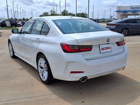 Used 2025 BMW 330i Sedan RWD image 2