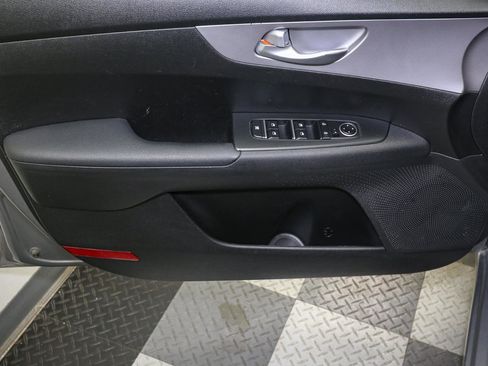 Used 2023 Kia Forte LXS w/ LXS Technology Package image 36