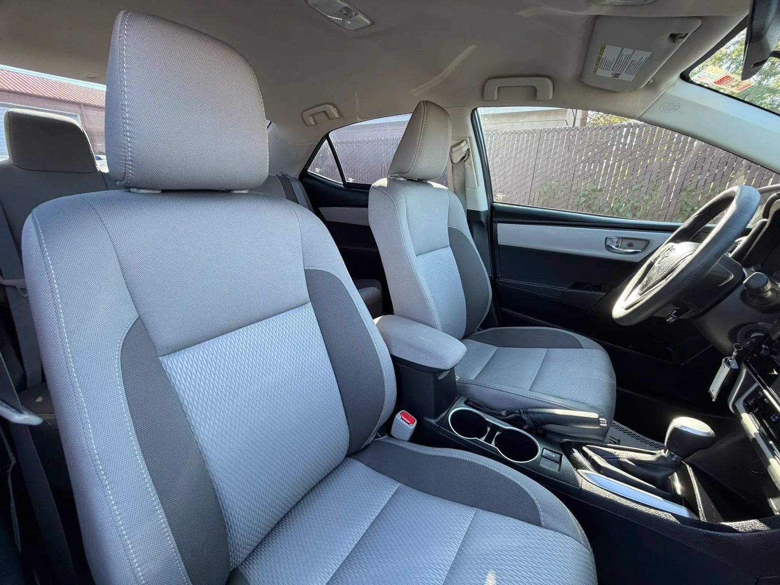 Used 2017 Toyota Corolla LE FWD image 24