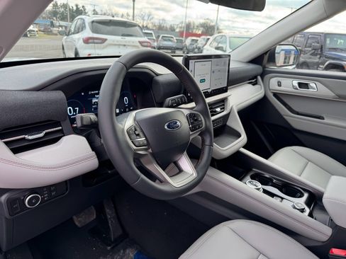 New 2026 Ford Explorer Active w/ Active Comfort Package AWD/4WD image 28