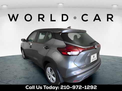 Used 2024 Nissan Kicks S image 5