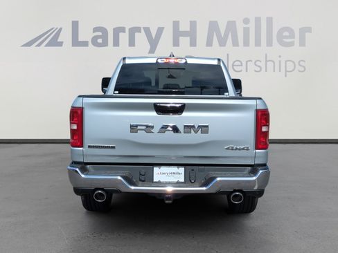 New 2026 RAM 1500 Big Horn AWD/4WD image 4