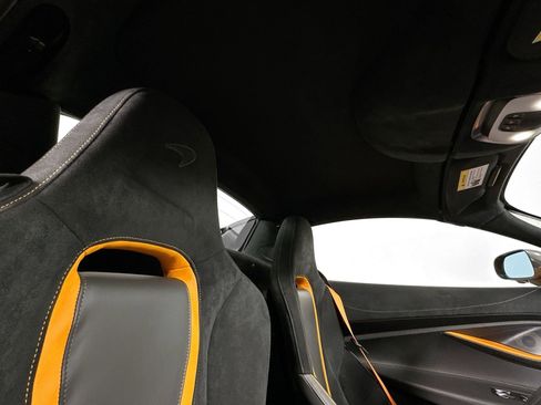 Used 2022 McLaren 720S Performance RWD image 19