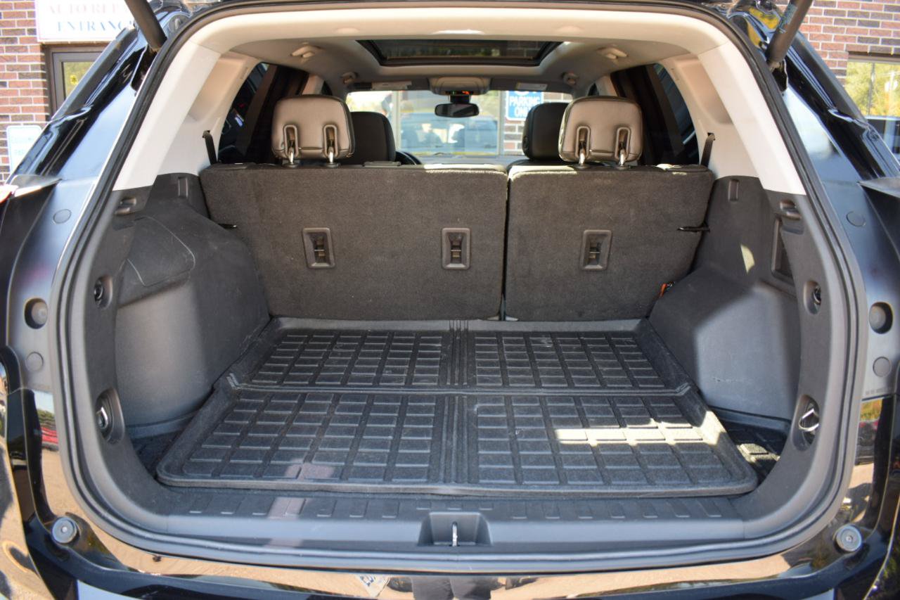 Used 2020 GMC Terrain SLT w/ Preferred Package FWD image 40