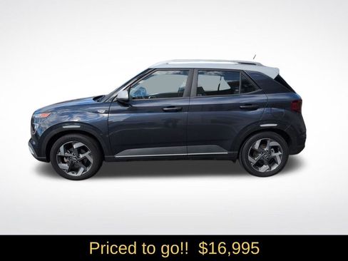 Certified 2023 Hyundai Venue Limited image 3