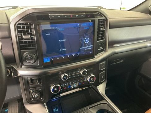 Used 2021 Ford F150 Platinum w/ FX4 Off-Road Package AWD/4WD image 23
