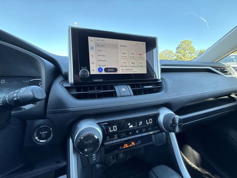 Used 2024 Toyota RAV4 XLE image 16