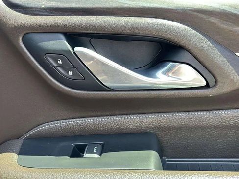 Used 2021 GMC Yukon Denali w/ Advanced Technology Package image 31