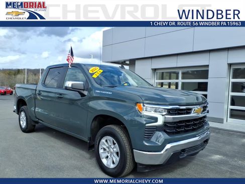 Used 2025 Chevrolet Silverado 1500 LT image 1
