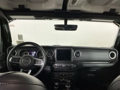 Used 2021 Jeep Wrangler Unlimited Sahara w/ Uconnect 4C Nav & Sound Group AWD/4WD image 24