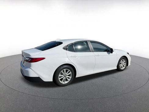 Used 2025 Toyota Camry LE image 14