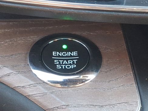 Used 2020 Ford Explorer Platinum w/ Premium Technology Package image 26