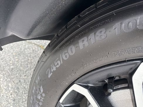 Used 2024 Hyundai Santa Cruz SE AWD/4WD image 30