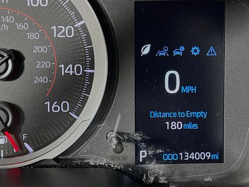 Used 2022 Toyota Corolla Cross L FWD image 21