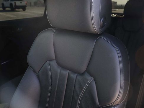 Used 2023 Audi Q5 2.0T Premium w/ Convenience Package image 37