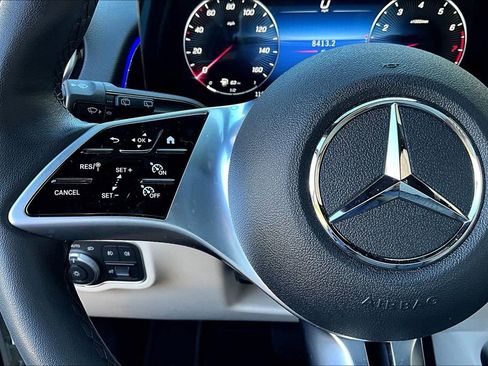 Used 2025 Mercedes-Benz GLB 250 4MATIC image 20