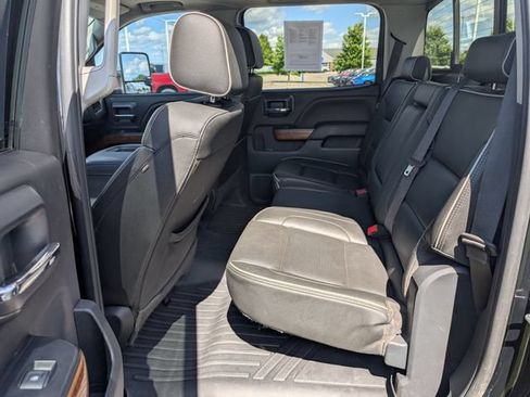 Used 2018 Chevrolet Silverado 2500 High Country w/ Duramax Plus Package AWD/4WD image 25