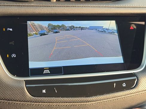 New 2025 Cadillac XT5 Luxury image 29