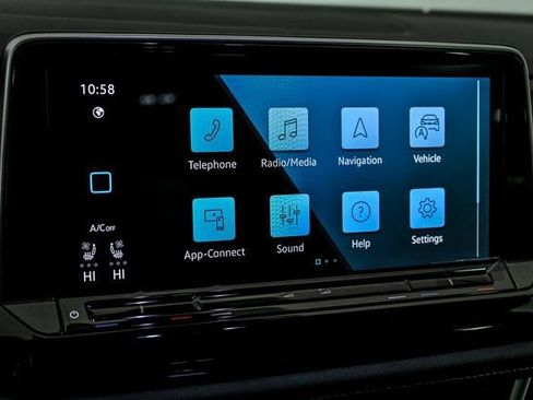 New 2026 Volkswagen Atlas SE image 12