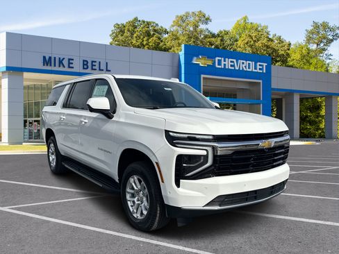 New 2026 Chevrolet Suburban LS image 1