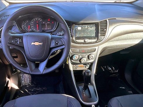 Used 2019 Chevrolet Trax LS w/ Tint and Cruise Package image 9