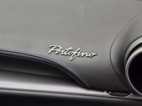 Used 2019 Ferrari Portofino image 26