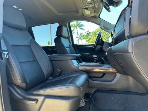 Used 2022 GMC Sierra 1500 Elevation w/ Elevation Premium Package image 9