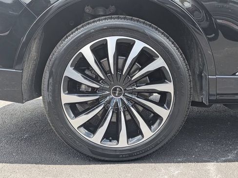 Used 2023 Lincoln Aviator Black Label Grand Touring w/ Class IV Trailer Tow Package AWD/4WD image 12