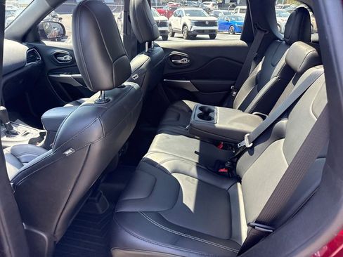 Used 2021 Jeep Cherokee Latitude Lux 80th Anniv w/ Quick Order Package 26U 80TH AWD/4WD image 25