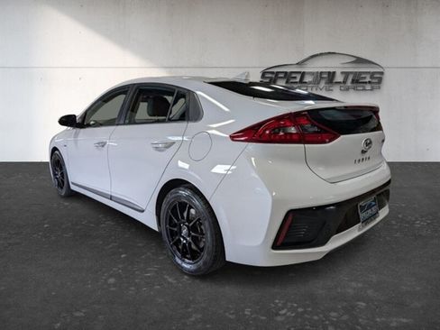 Used 2018 Hyundai Ioniq Limited FWD image 8