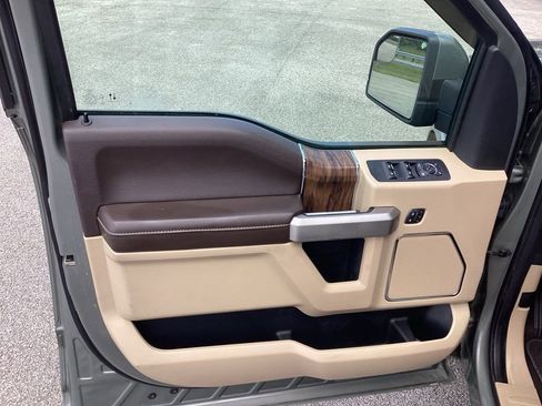 Used 2019 Ford F150 Lariat image 19