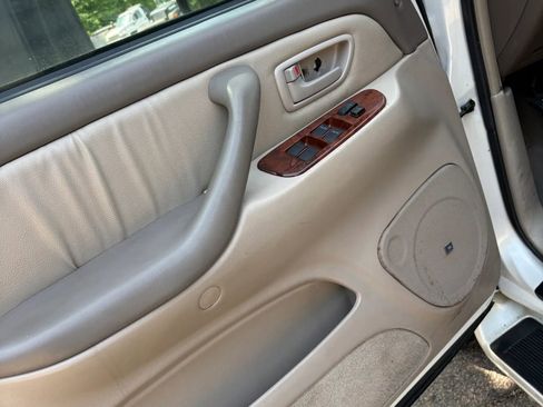 Used 2006 Toyota Sequoia Limited AWD/4WD image 37