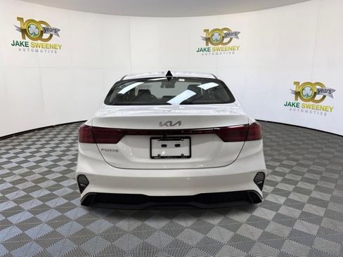 Used 2023 Kia Forte LXS w/ LXS Technology Package FWD image 9