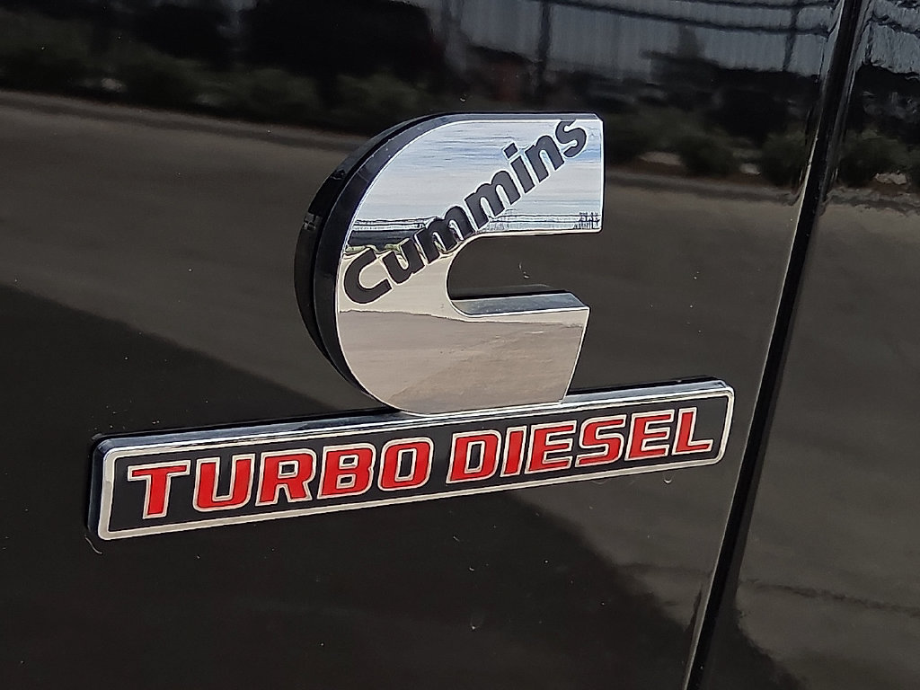 Used 2014 RAM 2500 Laramie w/ Black Appearance Group AWD/4WD image 7