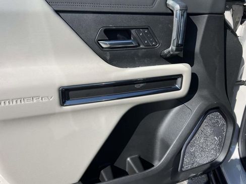 New 2026 GMC Hummer EV SUV image 15