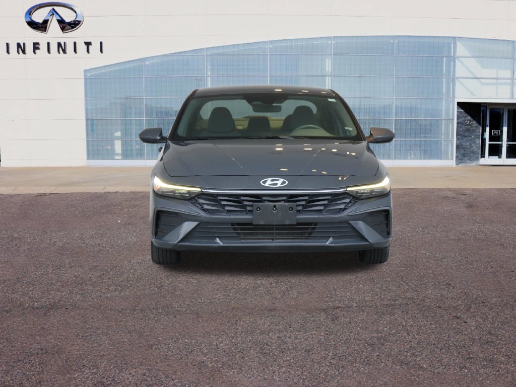 Used 2024 Hyundai Elantra SEL FWD image 11