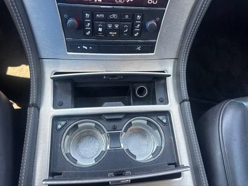 Used 2014 Cadillac Escalade Platinum AWD/4WD image 21