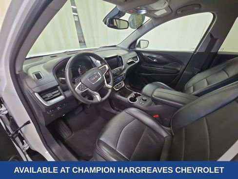 Used 2024 GMC Terrain SLT AWD/4WD image 13