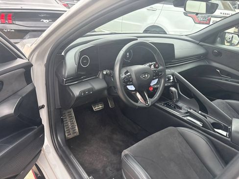 Used 2022 Hyundai Elantra N w/ Preferred Accessory Package FWD image 7