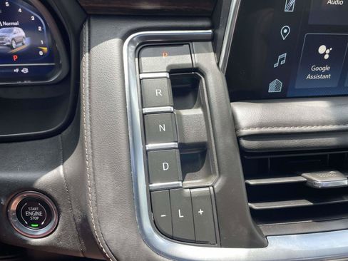 Used 2023 Chevrolet Tahoe High Country RWD image 17