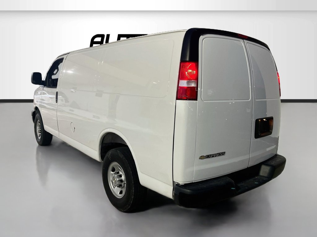 Used 2025 Chevrolet Express 2500 w/ Communications Package RWD image 5