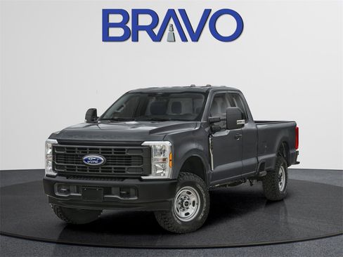 Used 2025 Ford F250 XLT image 1