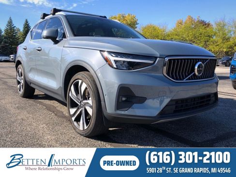 Used 2023 Volvo XC40 B5 Ultimate w/ Protection Package Premier image 1