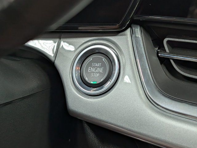 New 2026 Chevrolet Trax LT w/ Sunroof Package FWD image 21