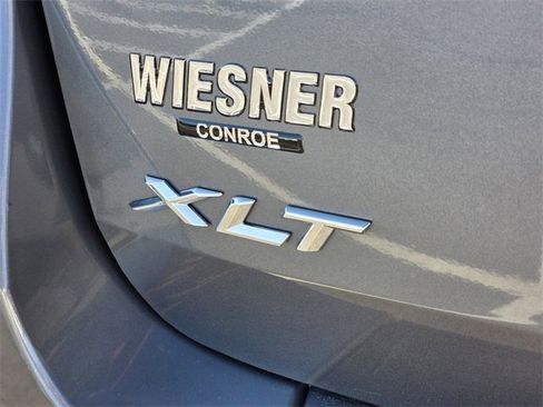 Used 2021 Ford Explorer XLT w/ Equipment Group 202A image 12