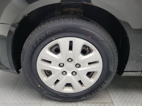 Used 2020 Dodge Grand Caravan SE image 31