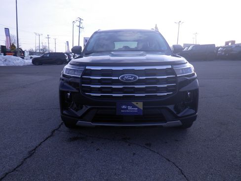 Certified 2025 Ford Explorer Active w/ Active Comfort Package image 2