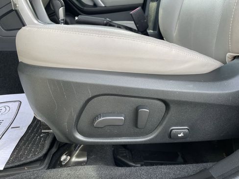 Used 2018 Subaru Forester 2.5i Limited image 16
