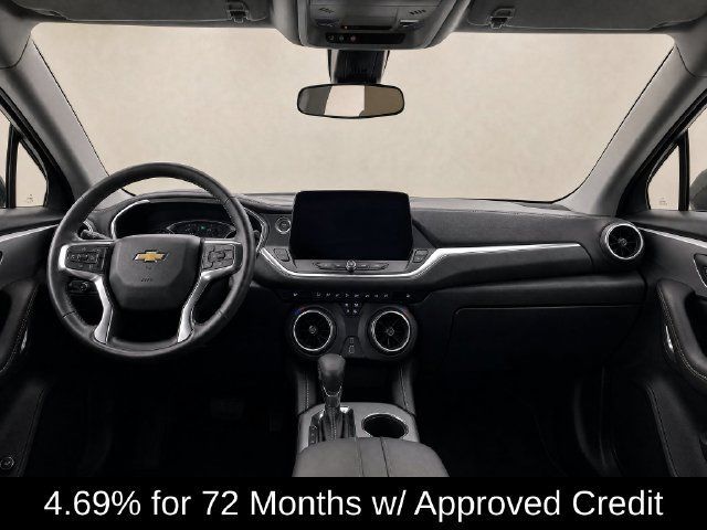 Used 2025 Chevrolet Blazer LT AWD/4WD image 10