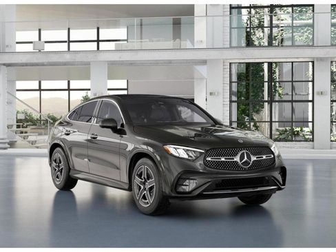 Certified 2025 Mercedes-Benz GLC 300 4MATIC image 8
